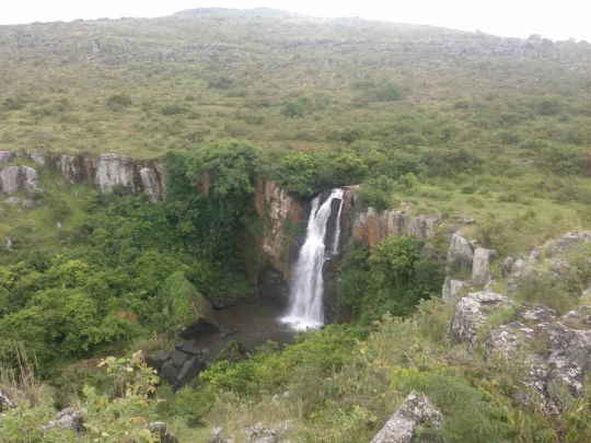 Cascade d'eau en Tanzanie